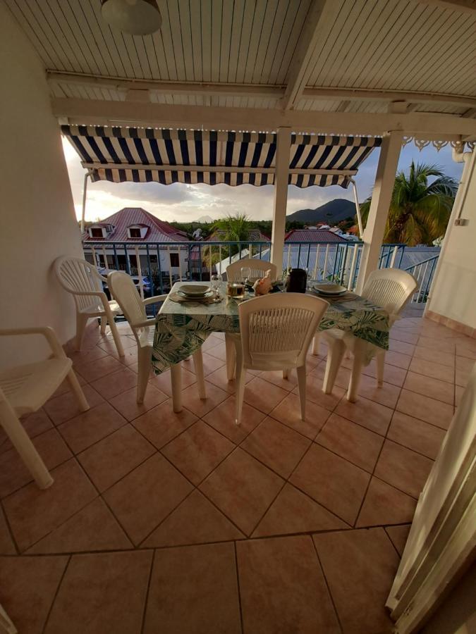 9 Lyly Location F3 Mezzanine Apartment Sainte-Anne Bagian luar foto